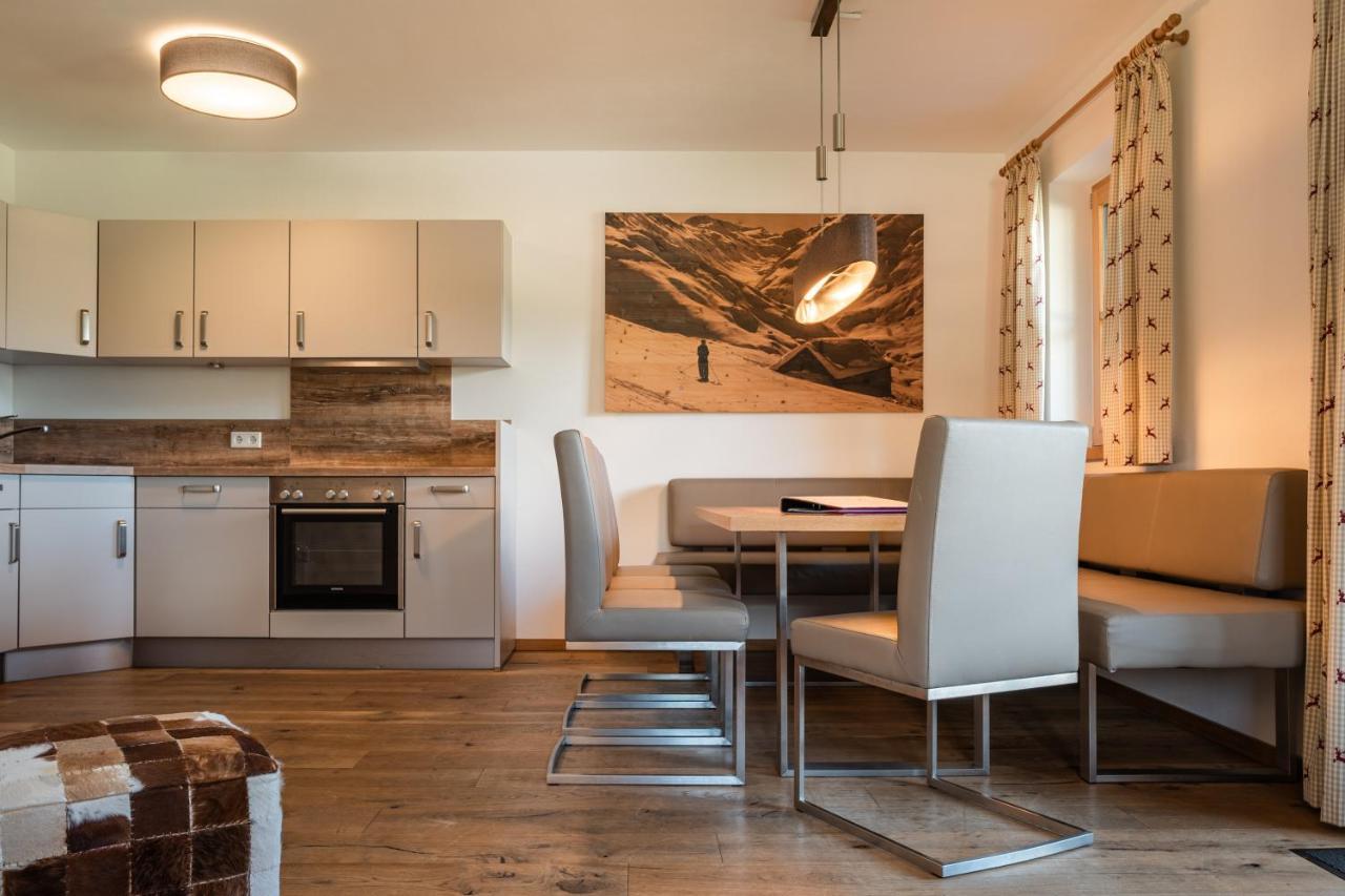 Alpin Residenzen Panoramabahn By Alpina-Holiday Hollersbach im Pinzgau Eksteriør billede